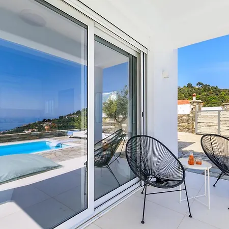 Mariel * Skopelos Town