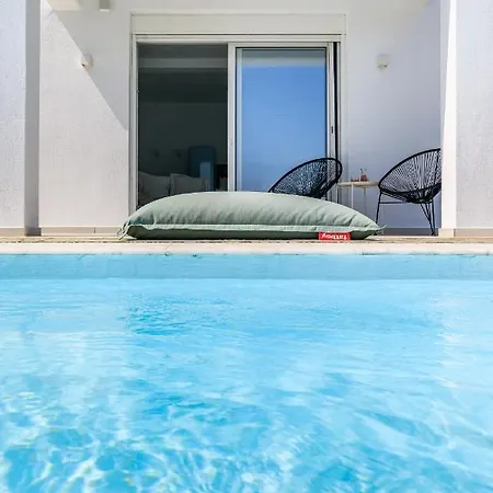 Villa Mariel