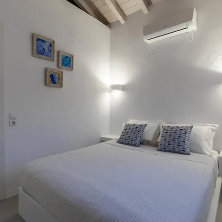 Mariel Skopelos Town