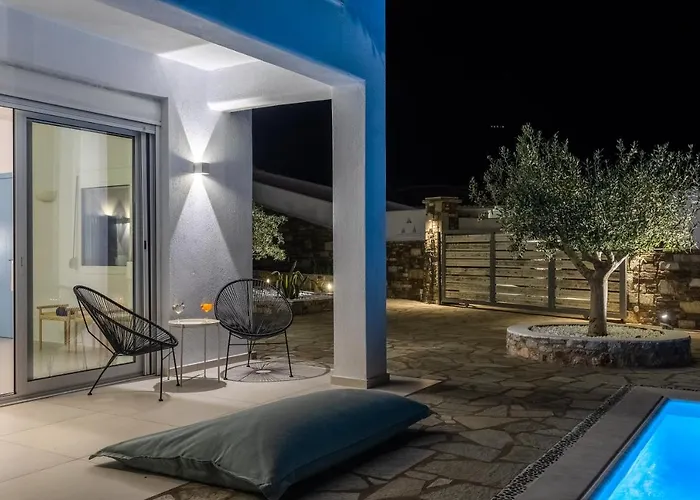 Mariel Willa Skopelos